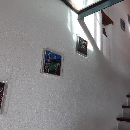 Red Art Maisonette Vakantiehuis